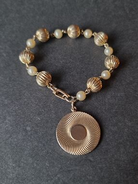 Vintage Gold Tone Fluted Bead and Pearl Link Bracelet with Charm 7" Art Deco Mid